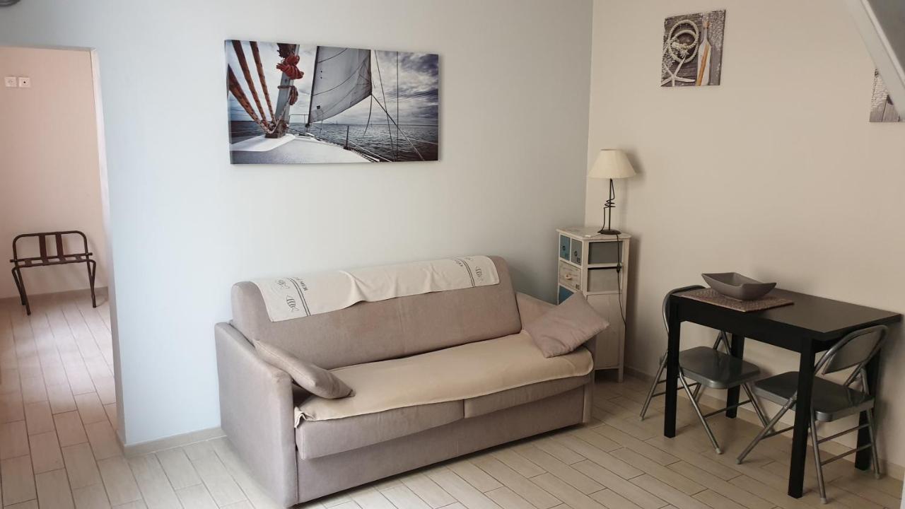 Mistral Appartements 포르-생-루이-뒤-론 외부 사진
